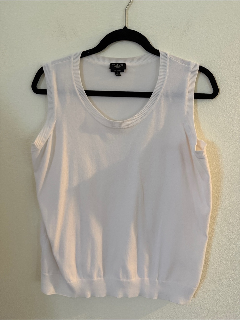 Talbots White Ribbed Trim Sleeveless Knit Top